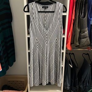 Chambray blue and white chevron design pullover dress.